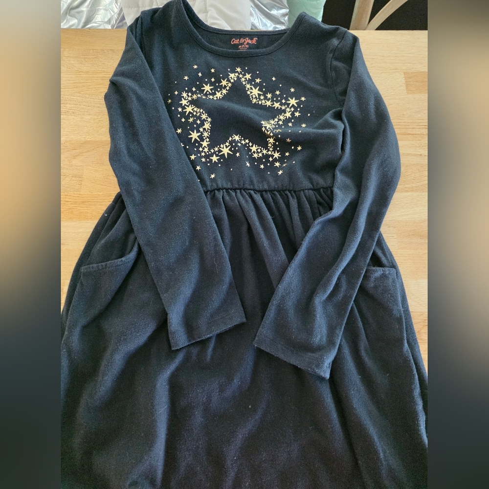 Cat & Jack Girl's Black Gold Star Pattern Dress - Size Medium 7/8 NWOT